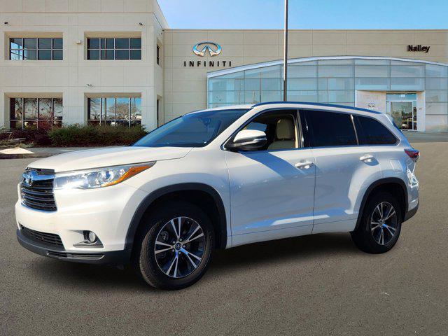 used 2016 Toyota Highlander car, priced at $19,495