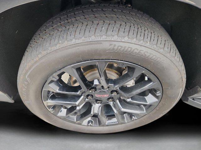 used 2022 GMC Yukon car, priced at $55,410