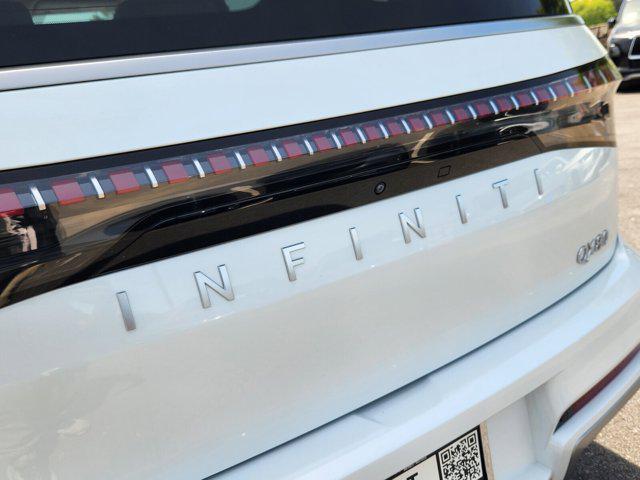 used 2025 INFINITI QX80 car, priced at $82,750