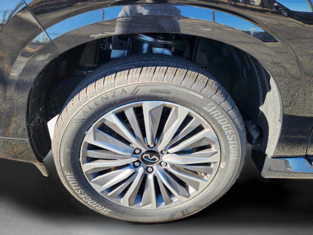 new 2025 INFINITI QX80 car, priced at $97,508