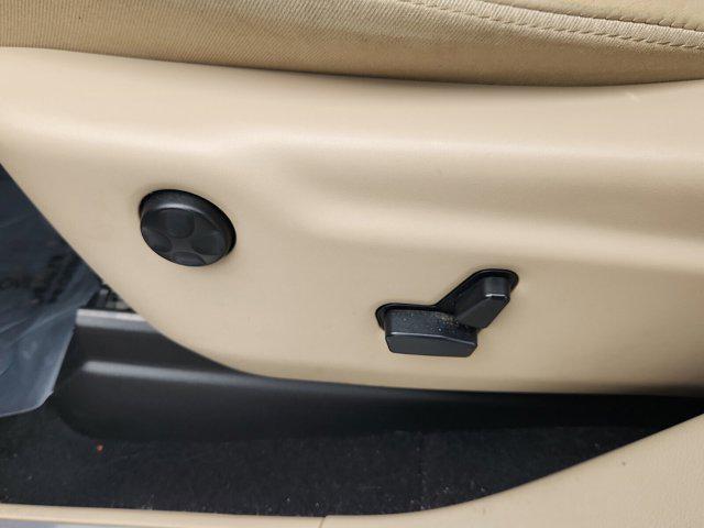 used 2019 Jeep Grand Cherokee car, priced at $18,395