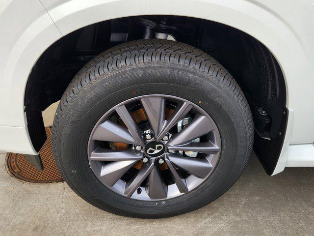 new 2025 INFINITI QX80 car, priced at $82,867
