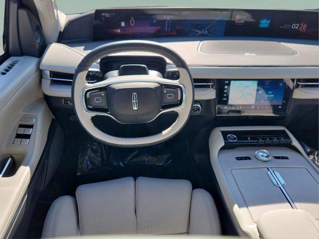 used 2025 Lincoln Navigator car, priced at $89,995