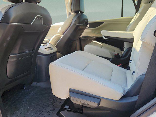 used 2025 Lincoln Navigator car, priced at $89,995