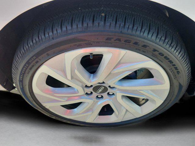 used 2025 Lincoln Navigator car, priced at $89,995