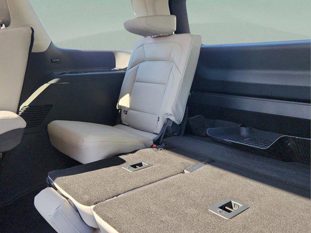 used 2025 Lincoln Navigator car, priced at $89,995