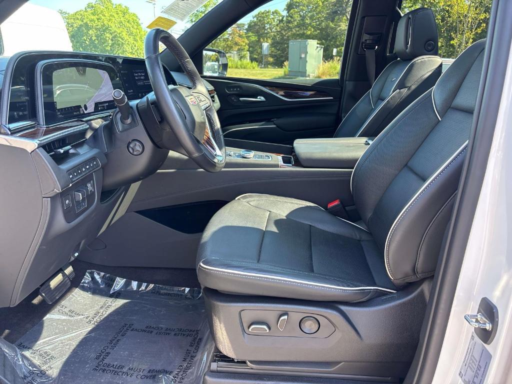 used 2023 Cadillac Escalade car, priced at $76,900
