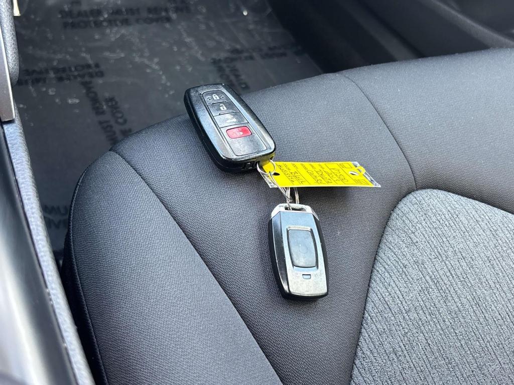 used 2019 Toyota Camry Hybrid car, priced at $21,900