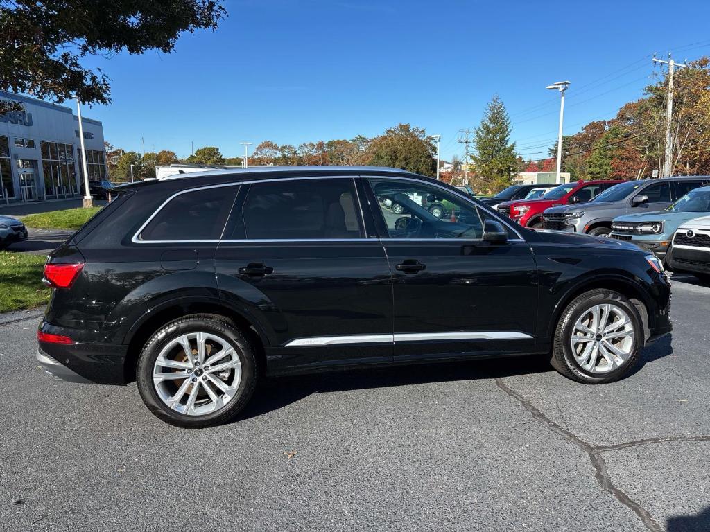 used 2025 Audi Q7 car, priced at $56,900