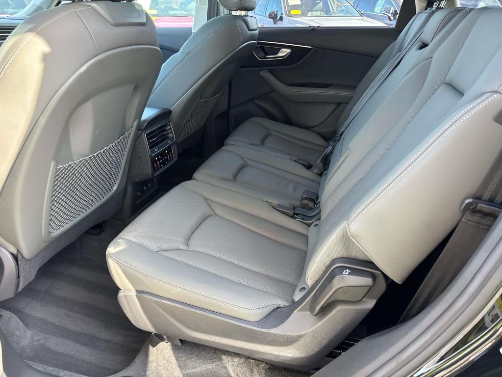 used 2025 Audi Q7 car, priced at $56,900