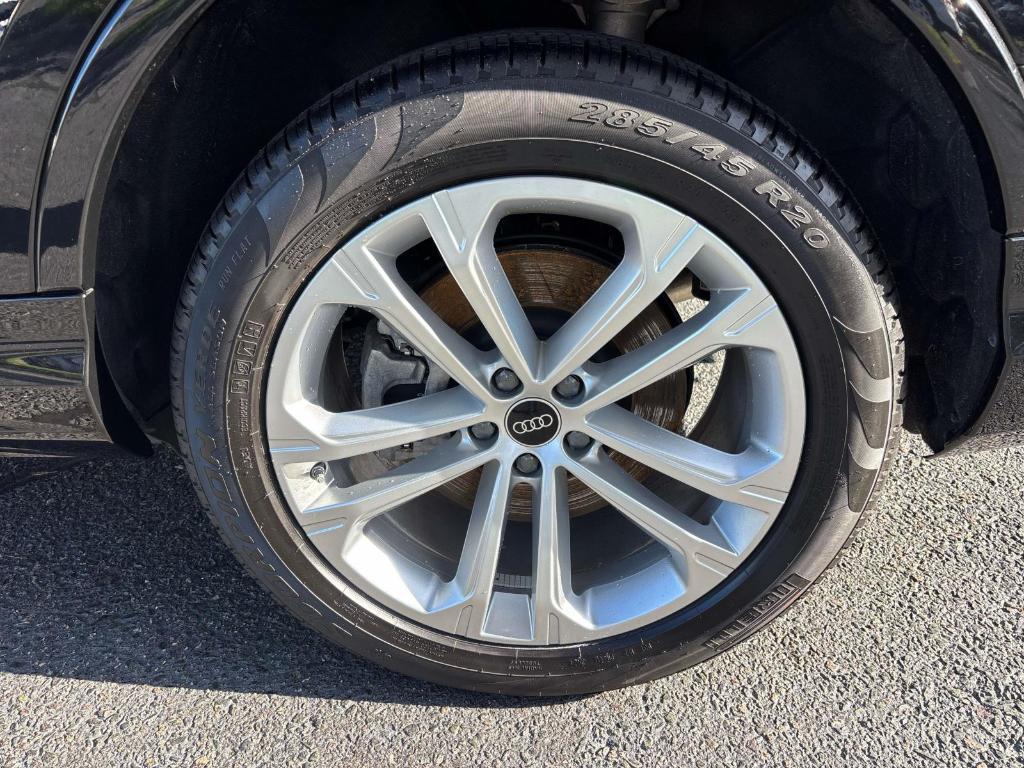 used 2025 Audi Q7 car, priced at $56,900