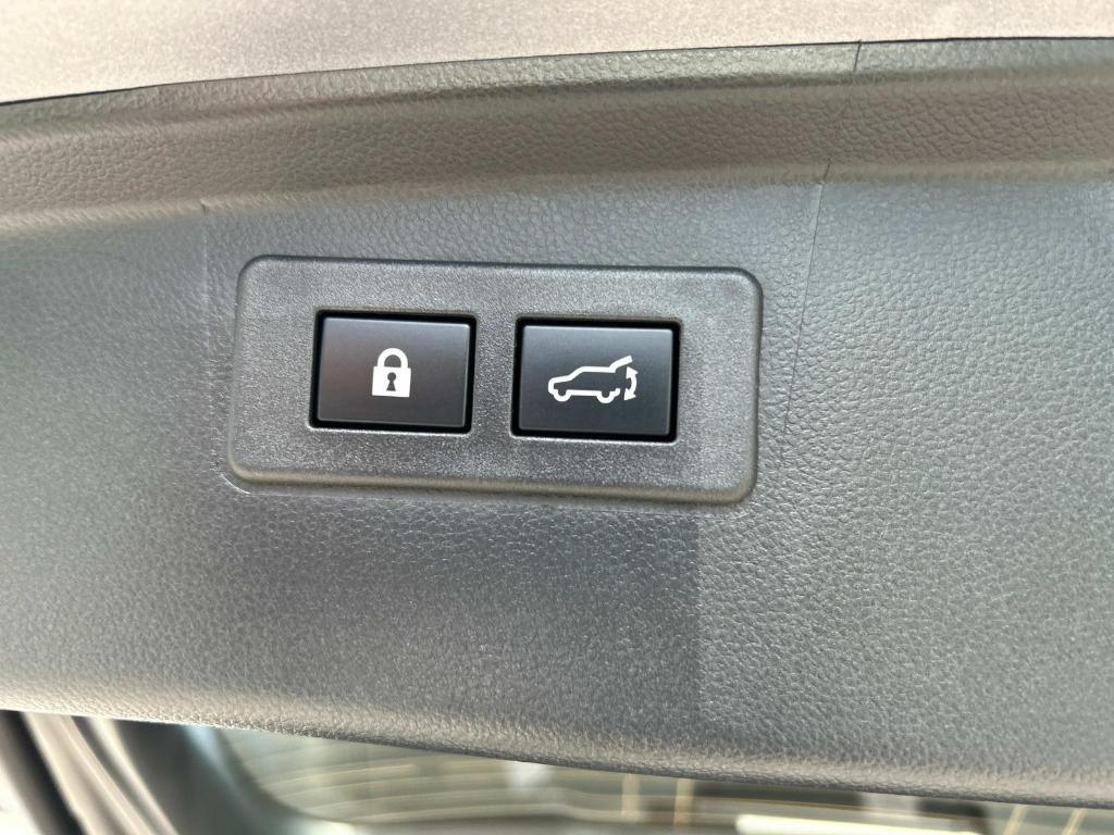 used 2025 Subaru Outback car, priced at $37,500
