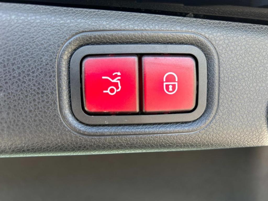 used 2022 Mercedes-Benz E-Class car, priced at $44,700