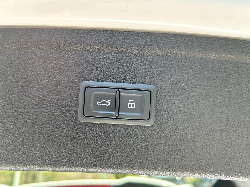 used 2022 Audi Q5 car, priced at $37,900