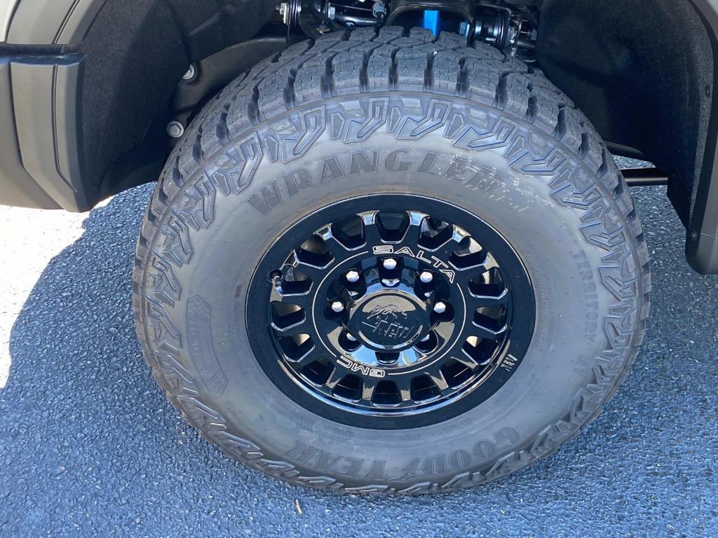 used 2025 GMC Sierra 2500 car, priced at $101,900