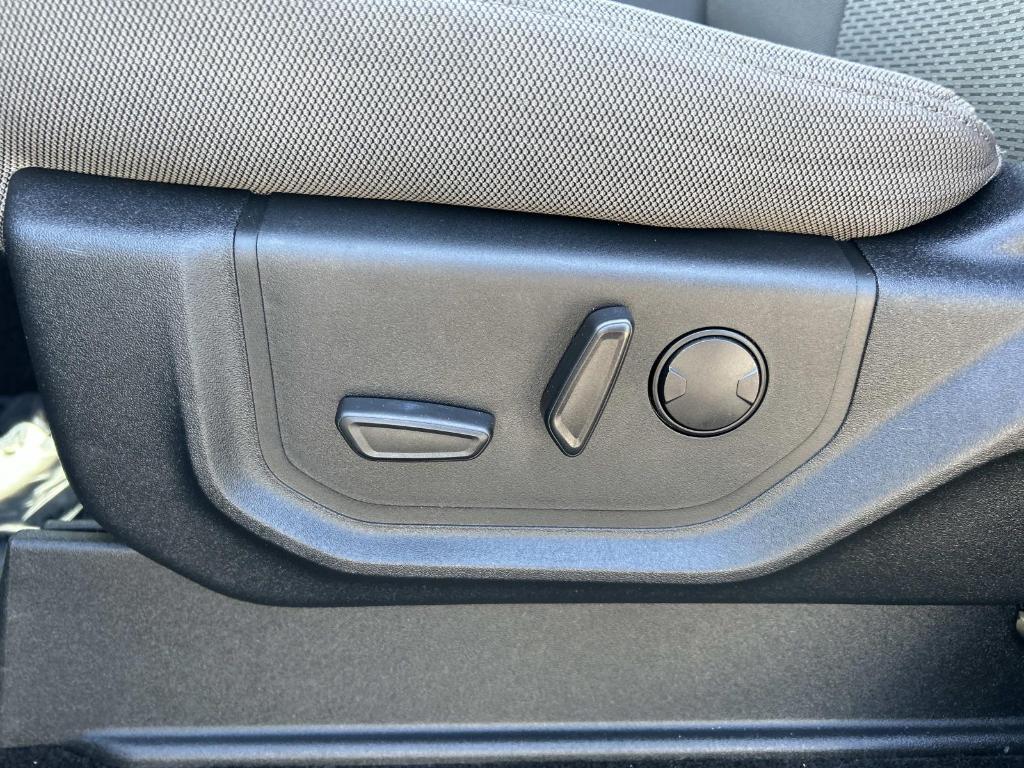 used 2019 Ford F-150 car, priced at $27,900