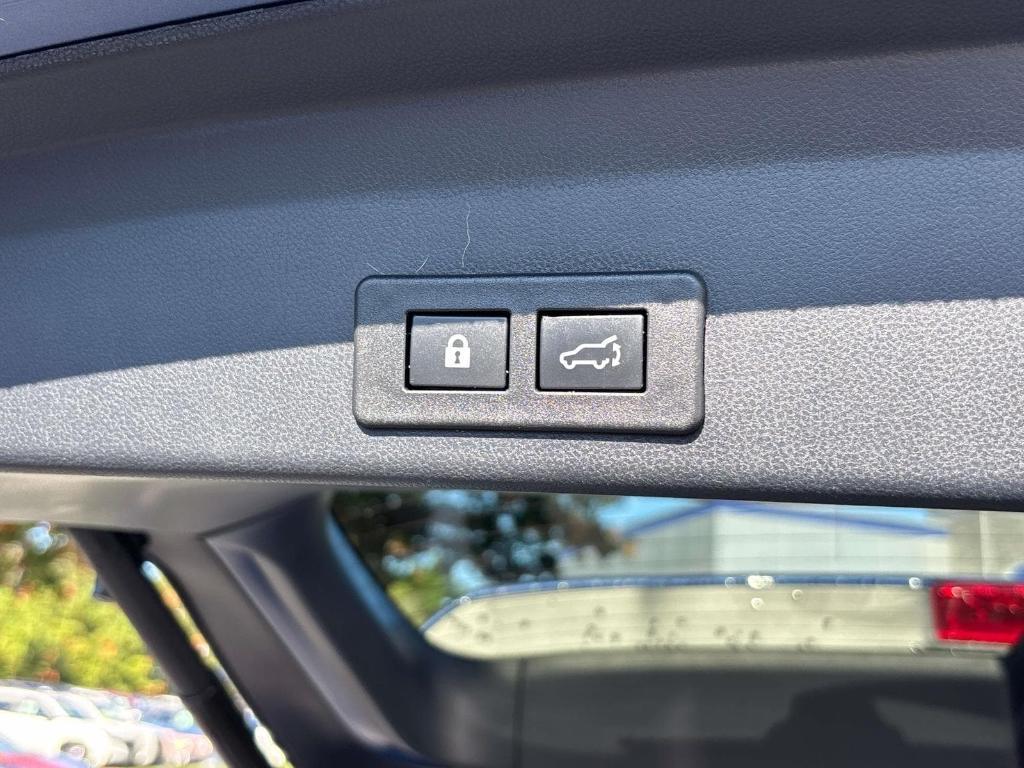 used 2021 Subaru Ascent car, priced at $25,500