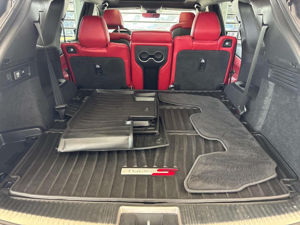 used 2024 Acura MDX car, priced at $61,500