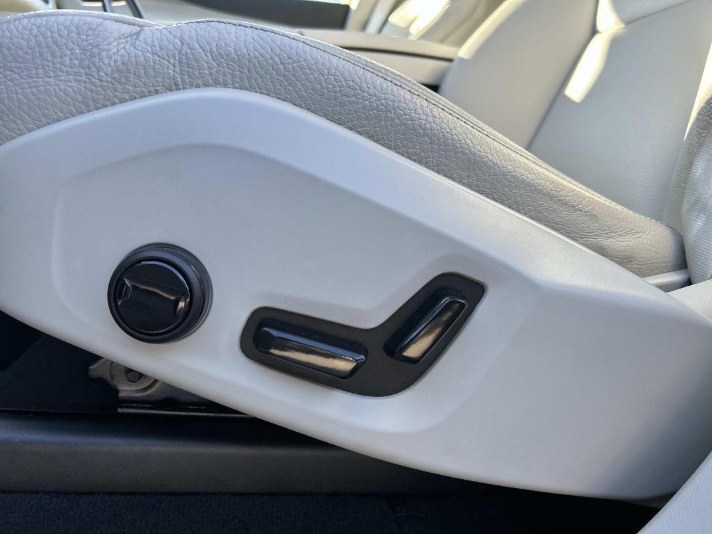 used 2024 Volvo XC90 car, priced at $34,900