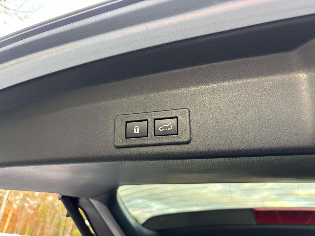 used 2022 Subaru Ascent car, priced at $28,900