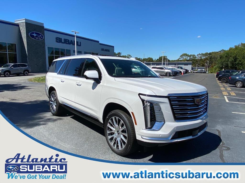 used 2025 Cadillac Escalade ESV car, priced at $138,900