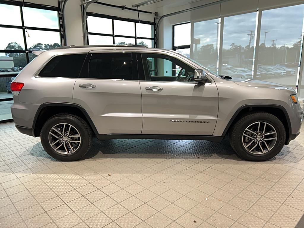 used 2017 Jeep Grand Cherokee car, priced at $18,998