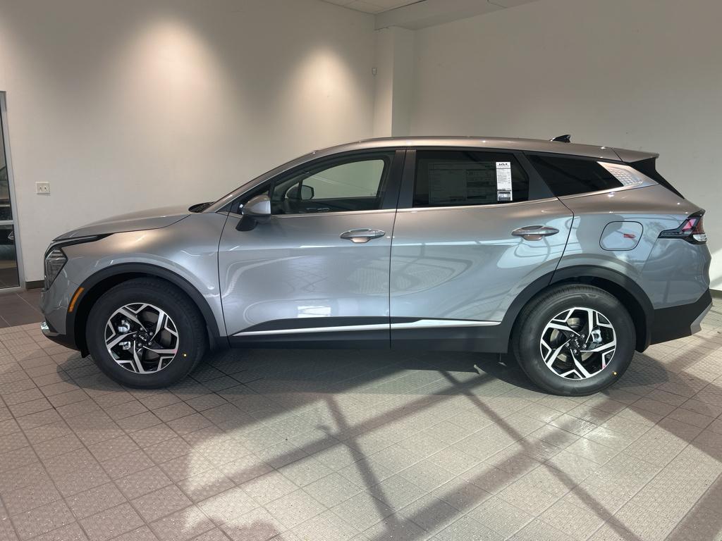 new 2025 Kia Sportage car, priced at $27,991