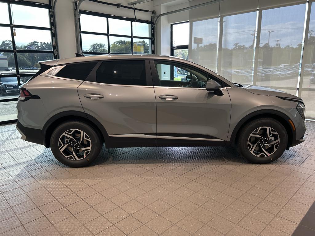 new 2025 Kia Sportage car, priced at $27,991