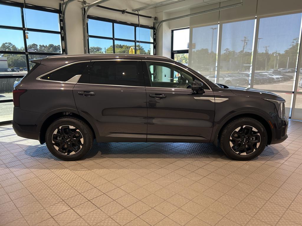 new 2025 Kia Sorento car, priced at $34,991