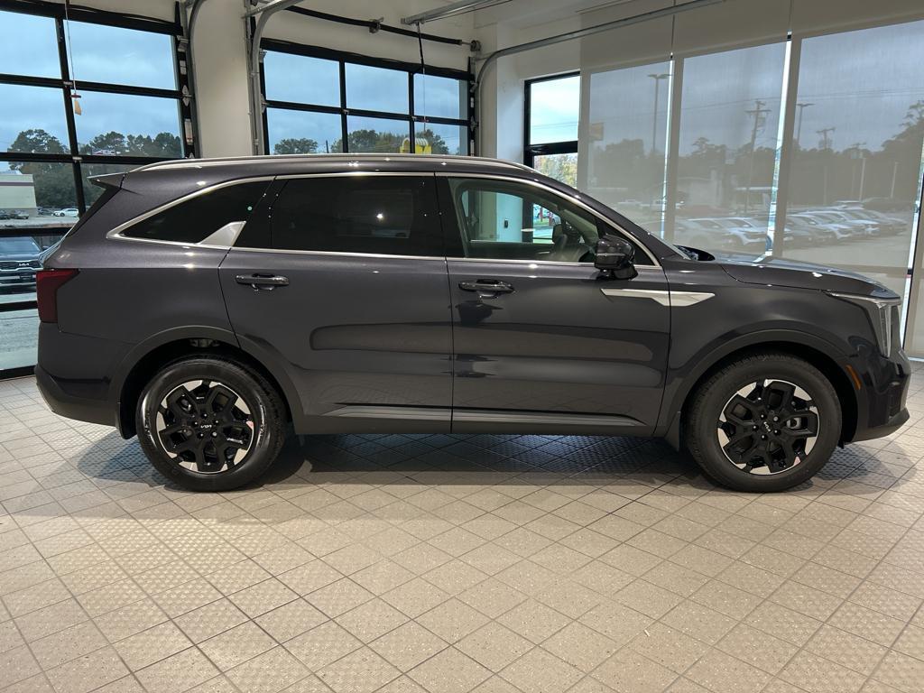 new 2025 Kia Sorento car, priced at $35,991