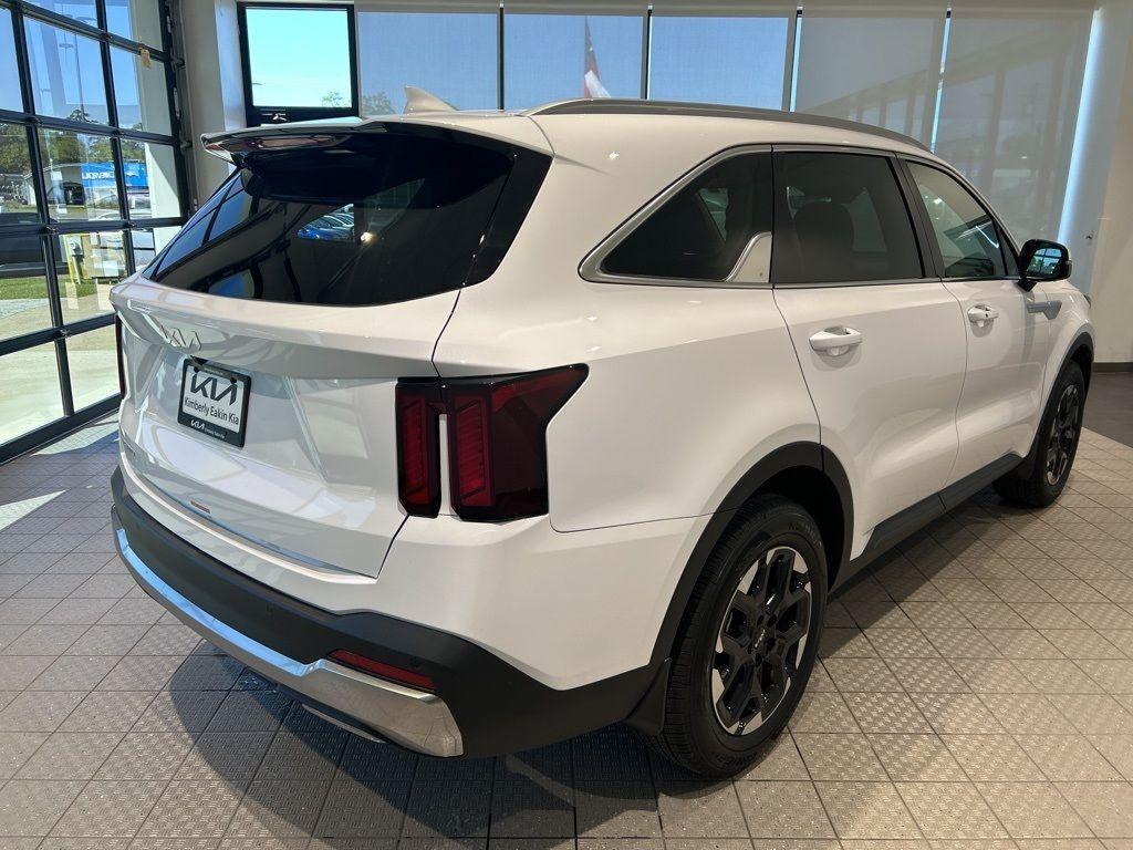 new 2025 Kia Sorento car, priced at $33,991