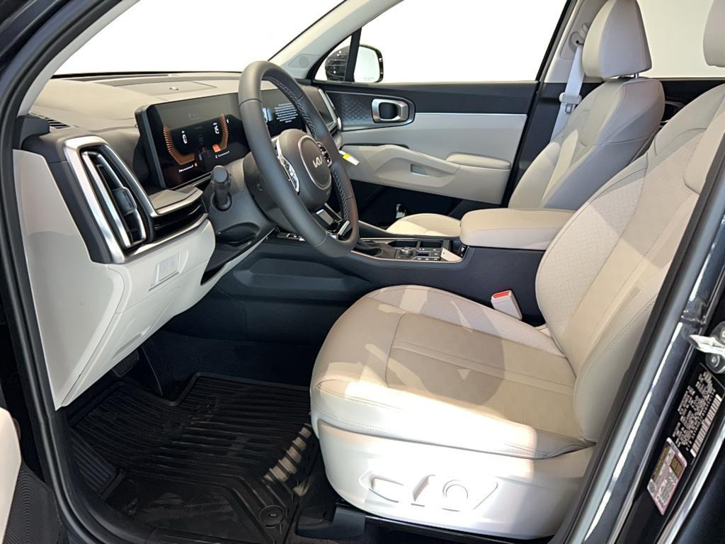 new 2025 Kia Sorento car, priced at $39,991