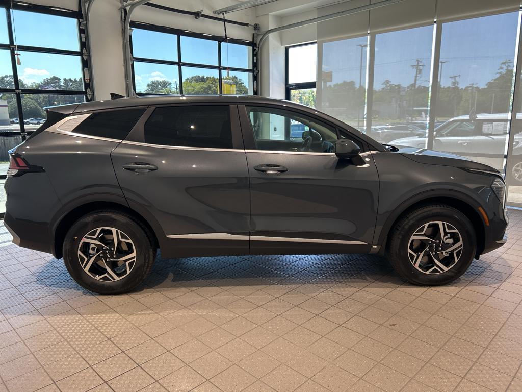 new 2025 Kia Sportage car, priced at $28,991