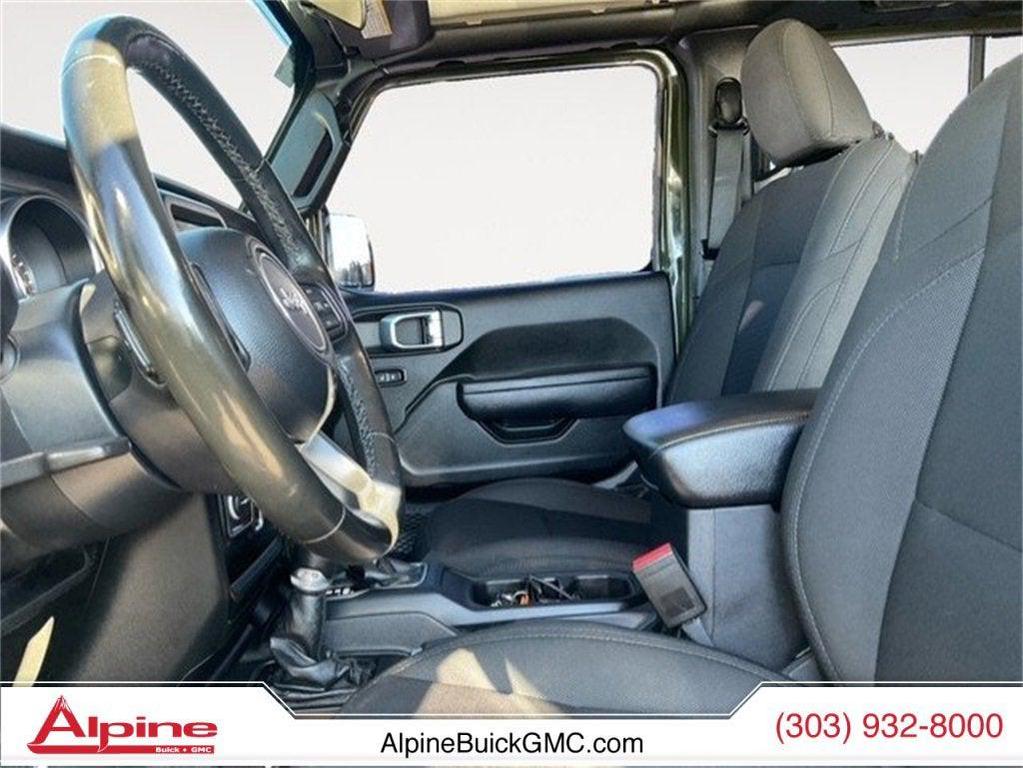 used 2022 Jeep Gladiator car, priced at $31,641