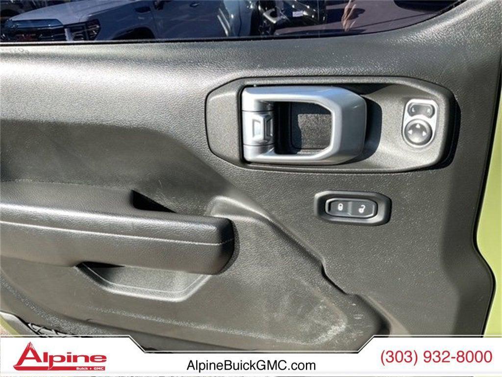 used 2022 Jeep Gladiator car, priced at $31,641