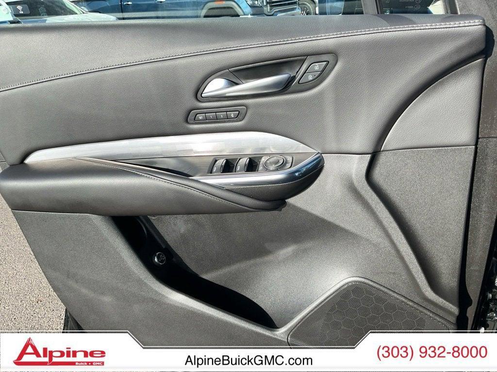 used 2024 Cadillac XT4 car, priced at $33,756