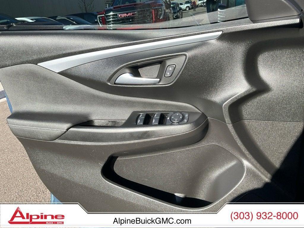 used 2025 Buick Envista car, priced at $19,251