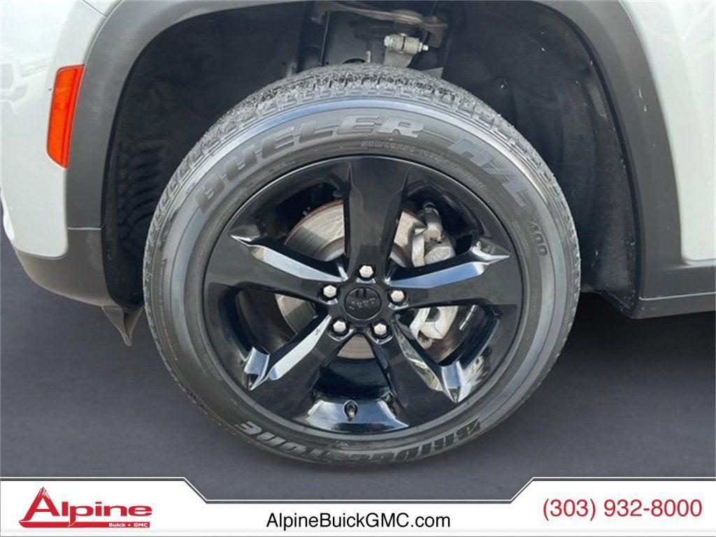 used 2022 Jeep Grand Cherokee car, priced at $27,879