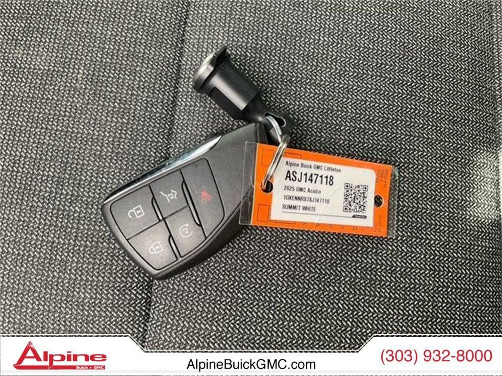 used 2025 GMC Acadia car, priced at $36,584