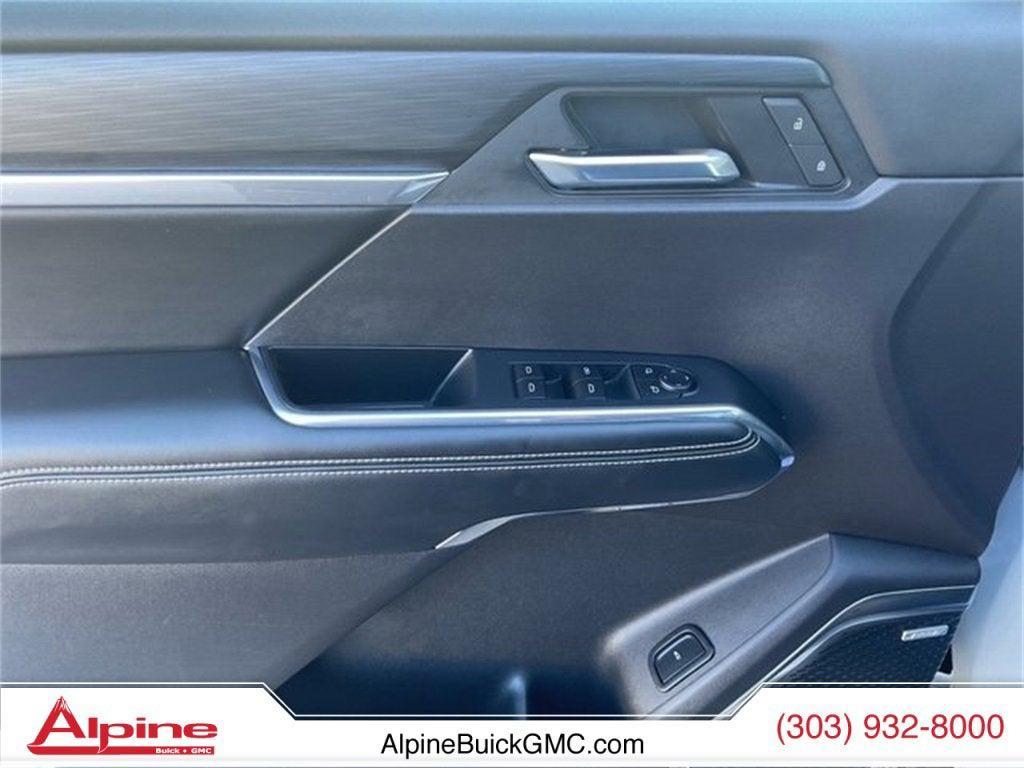 used 2025 GMC Acadia car, priced at $37,584