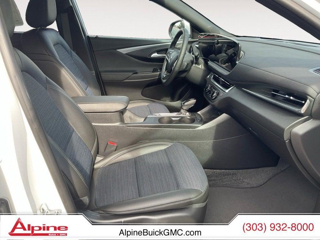 used 2025 Buick Envista car, priced at $21,921