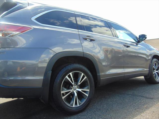 used 2016 Toyota Highlander car, priced at $16,988