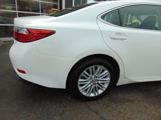 used 2015 Lexus ES 350 car, priced at $13,998