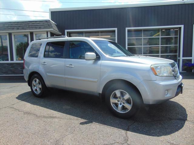 used 2011 Honda Pilot car, priced at $10,988