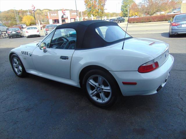 used 2000 BMW Z3 car, priced at $8,998