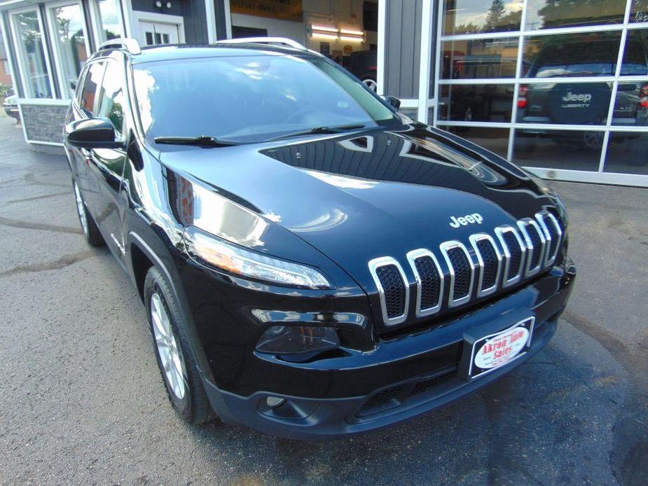 used 2017 Jeep Cherokee car, priced at $12,488