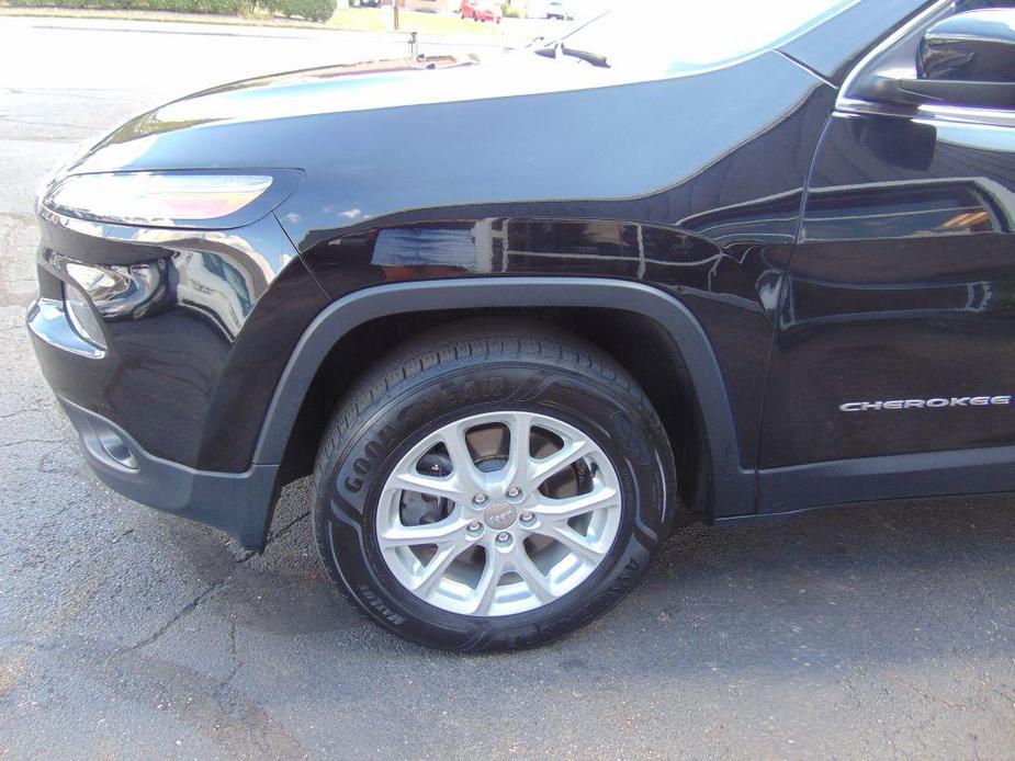 used 2017 Jeep Cherokee car, priced at $12,488