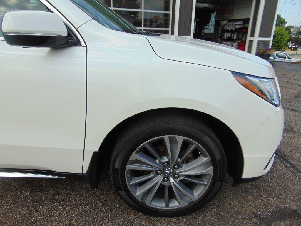 used 2018 Acura MDX car, priced at $15,488