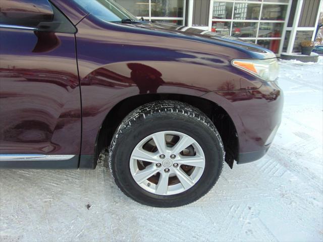 used 2011 Toyota Highlander car, priced at $11,988