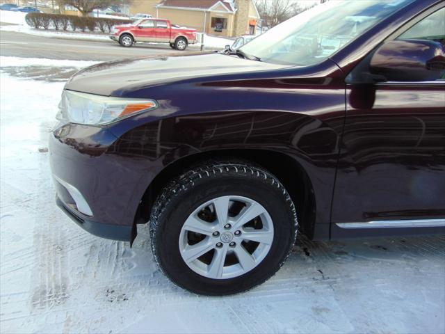 used 2011 Toyota Highlander car, priced at $11,988